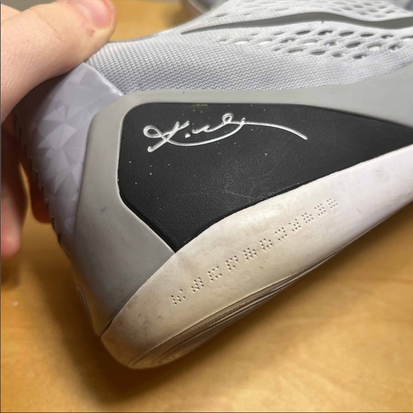 Kobe 9 Wolf Grey - Picture 9 of 10